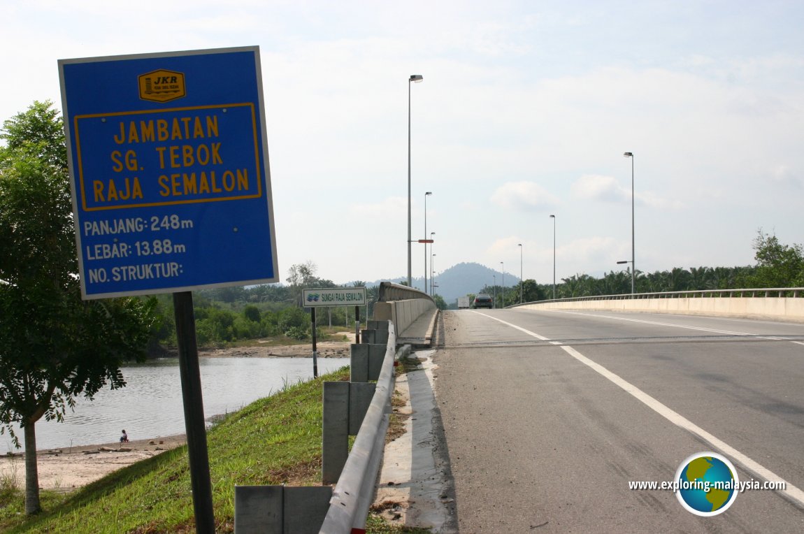 Jambatan Sungai Tebok Raja Semalon