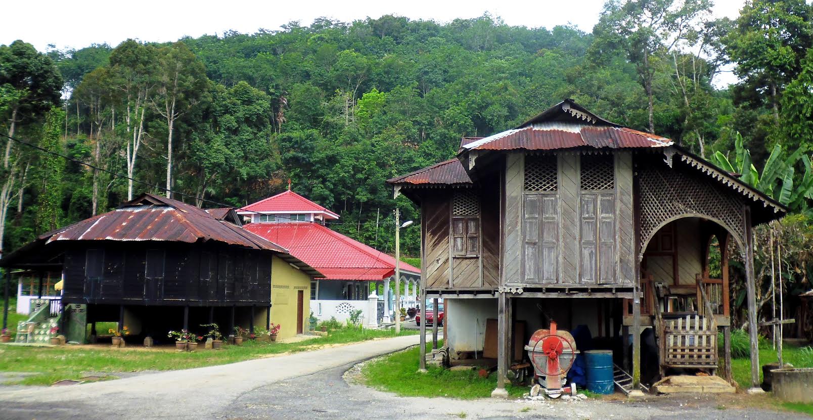 Kampung Mandah, Perak