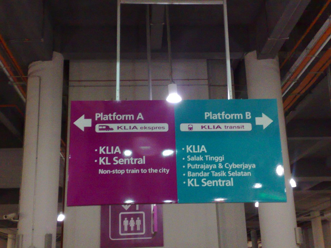 KLIA Ekspres/Transit directional signs