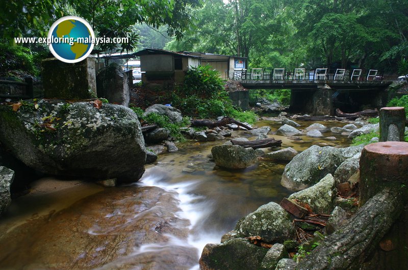 Lata Iskandar, Tapah