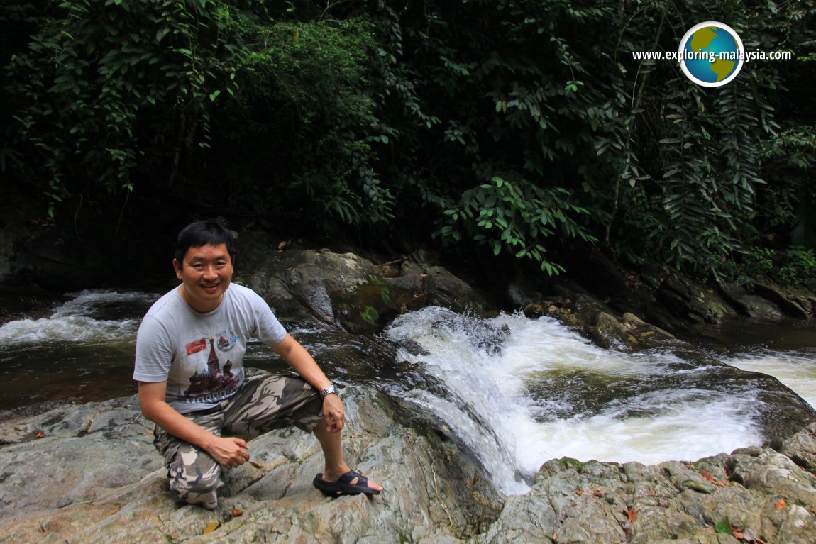 Lata Kekabu Waterfall