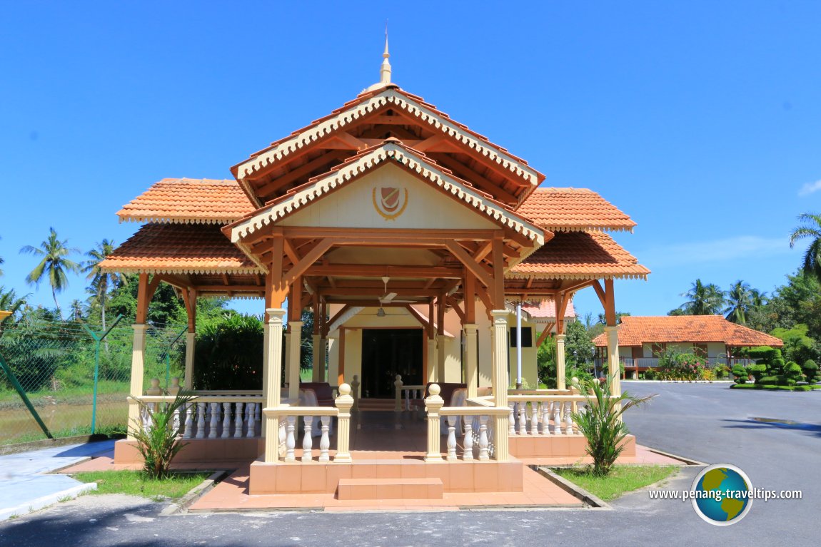 Makam DiRaja Langgar