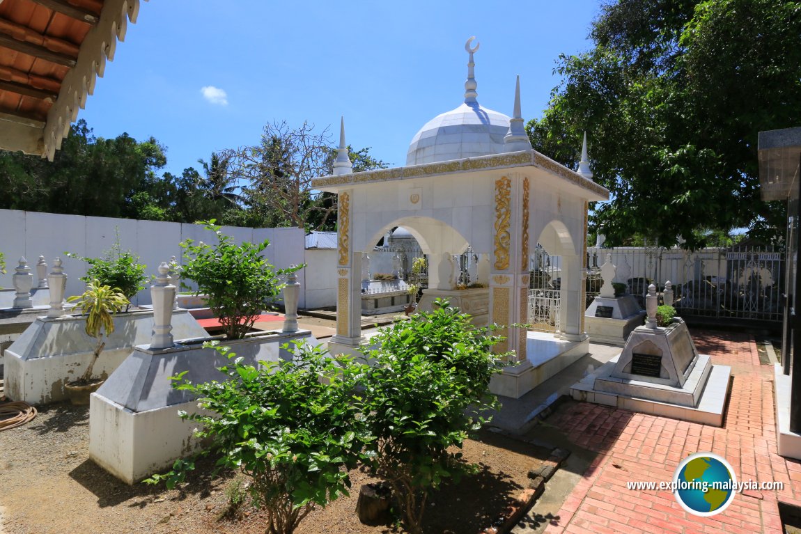 Makam DiRaja Langgar