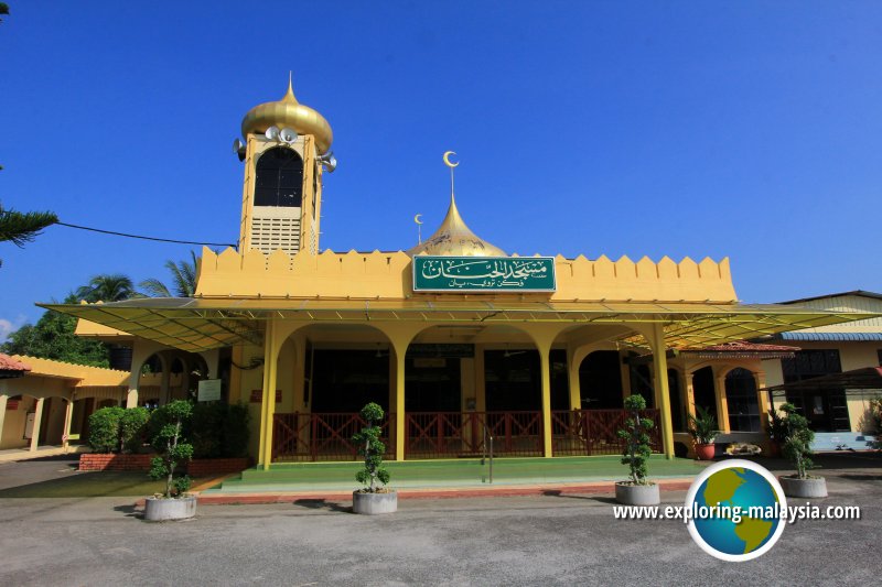 Masjid Al-Hannan, Teroi