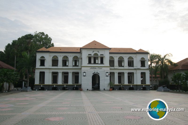 Muzium Sultan Abu Bakar, Pekan