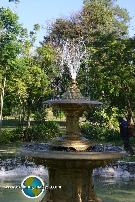 Ng Boo Bee's Fountain, Taiping