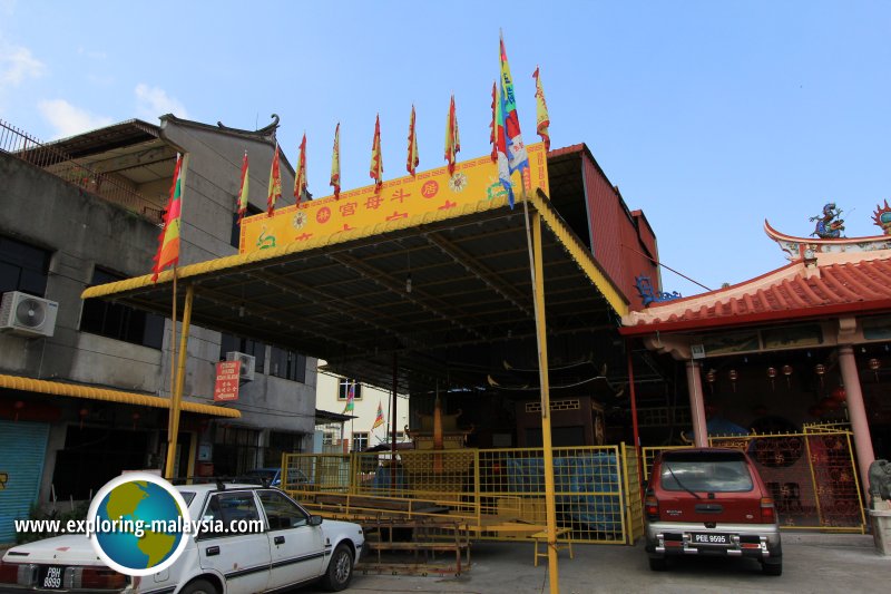 Nine Emperor Gods temple beside the Kwong Hock Keong temple