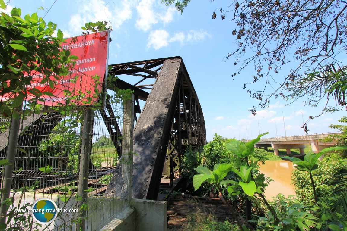 Old Muda River Railway Bridge