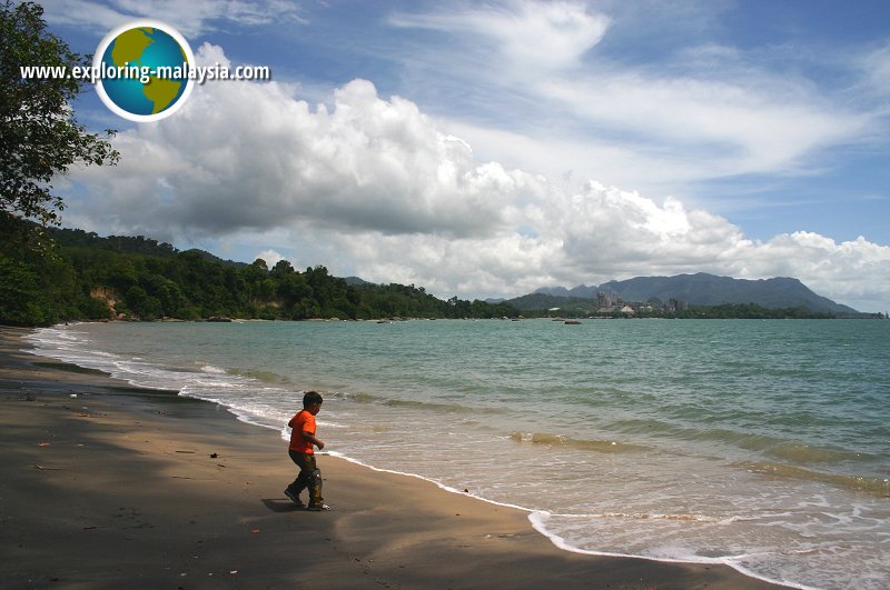 Pantai Pasir Hitam, Langkawi