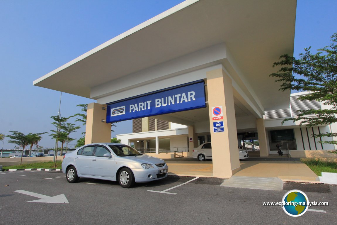 Parit Buntar Railway Station