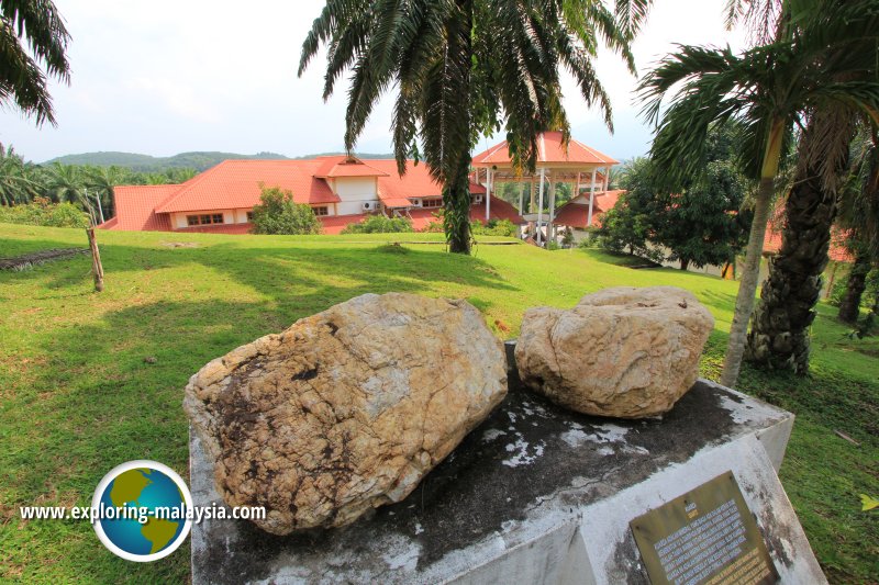 Rock display outside Lenggong Museum