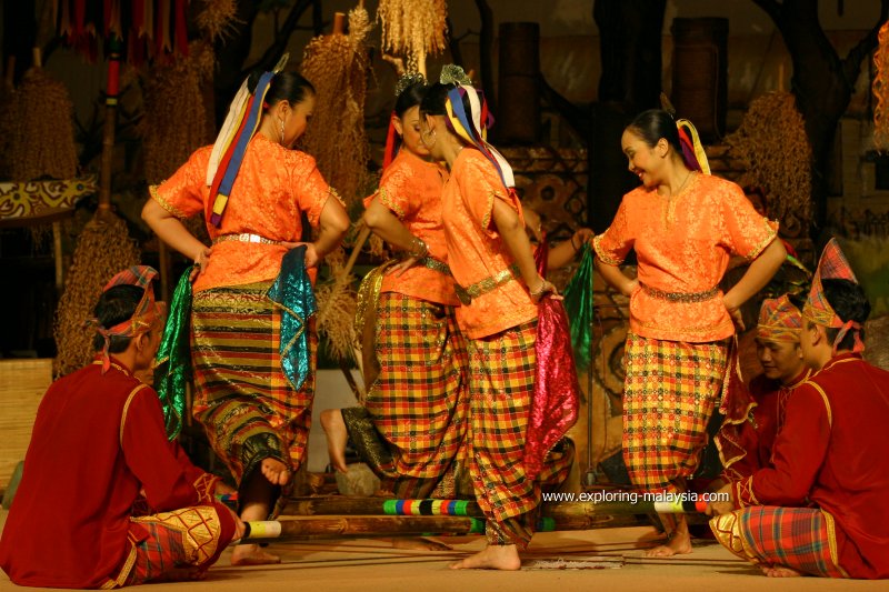 Sarawak Cultural Performance