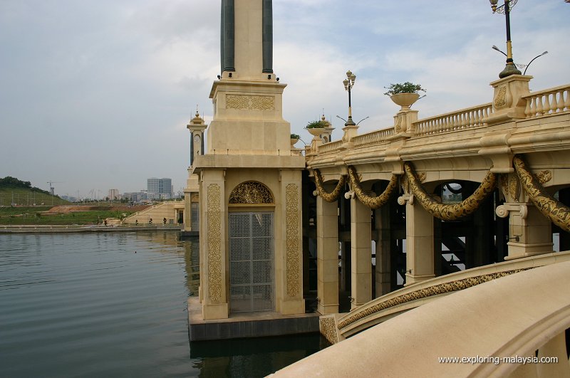 Seri Gemilang Bridge, Putrajaya