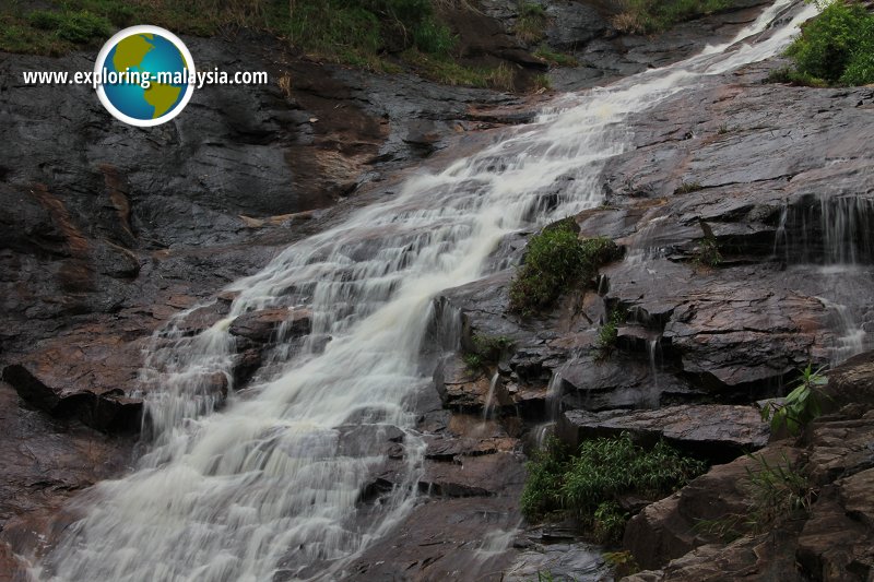 Seri Perigi Waterfall