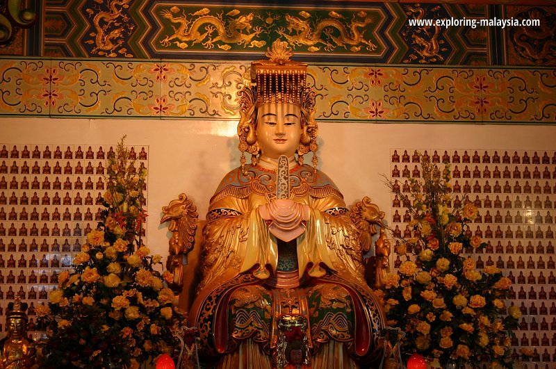 The statue of Thean Hou, aka Mazu, at Thean Hou Temple