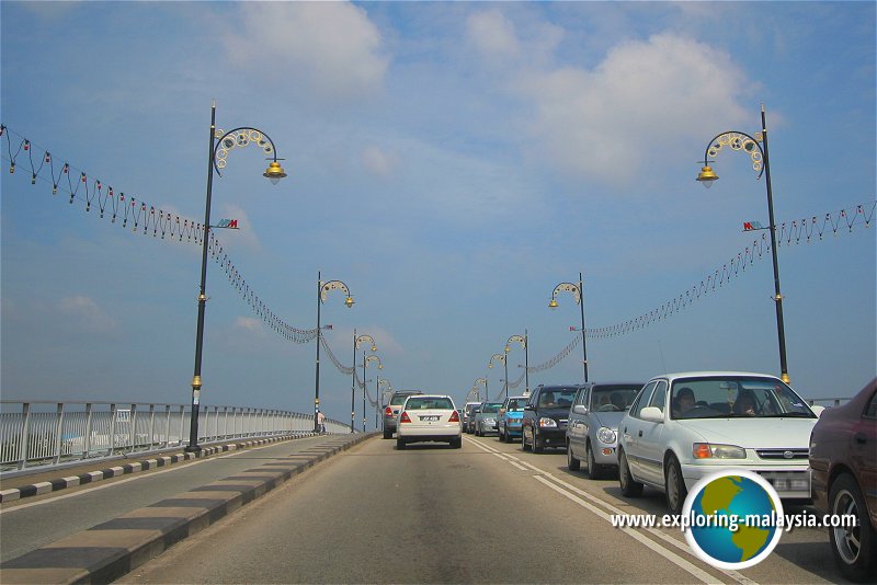 Sultan Ismail Bridge, Muar