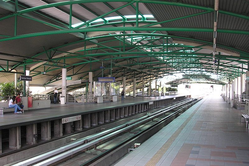 Sultan Ismail LRT Station platform view