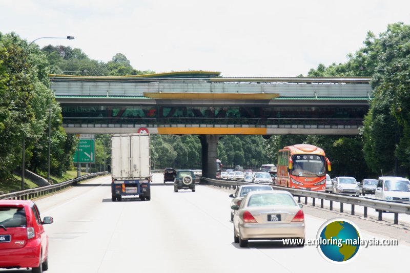 Sungai Buloh Overhead Restaurant