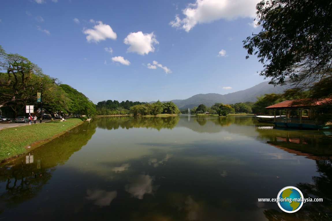 Tranquility at the Taiping Lake Gardens