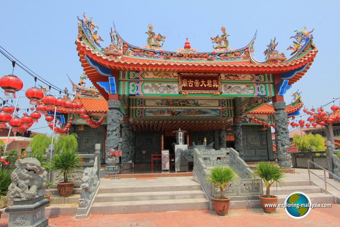 Tanjung Piandang Chinese Temple