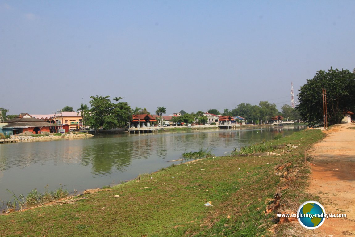 View of the Krian River from Bandar Baharu, Kedah