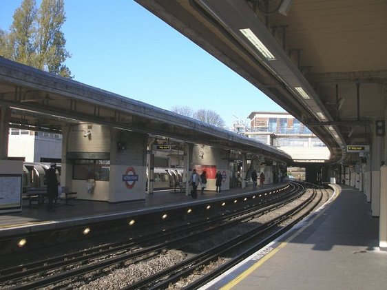 Acton Town Tube Station platform