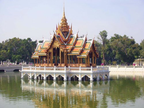 Aisawan Thipha'at Pavilion, Bang Pa-In Royal Palace