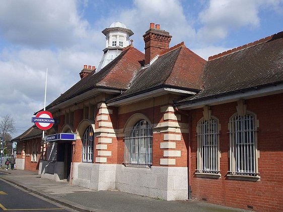 Barkingside Tube Station