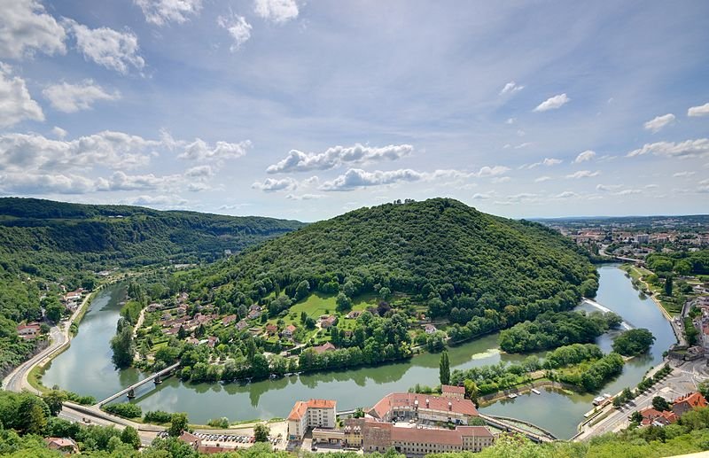 The oxbow of Doubs River, France, location of Besançon