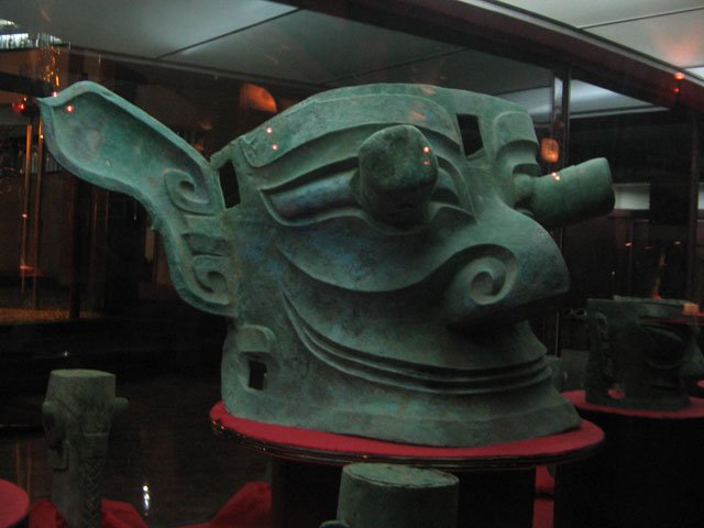 Bronze Sanxingdui mask