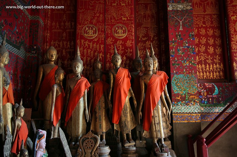 Buddha statues in Wat Xieng Thong