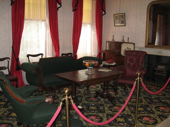 Charles Dickens' living room