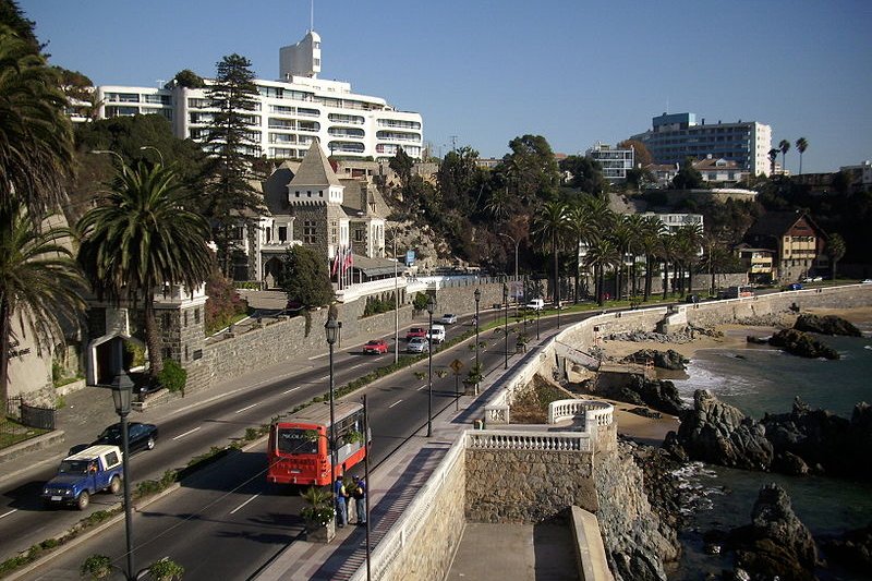 Viña del Mar, with view of Castillo Wulff