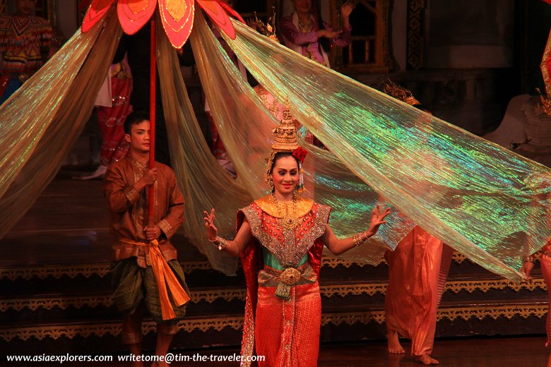 Cultural dance, Nong Nooch Garden