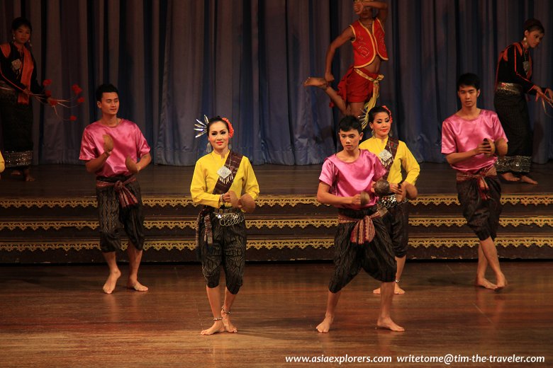 Dance of the Coconut Shell, Nong Nooch