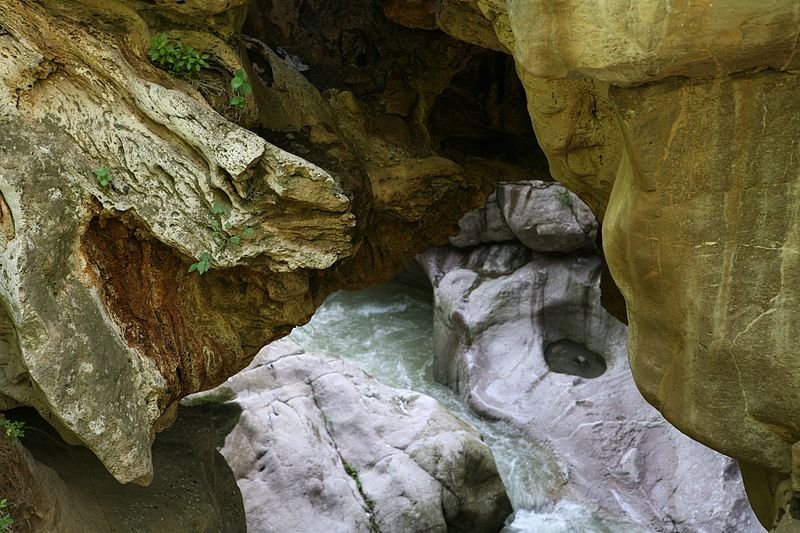 Devil Bridge, Vorotan River