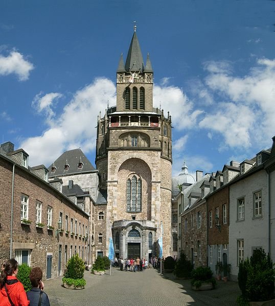 Dom portal, Aachen Cathedral