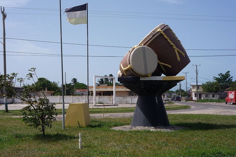 Drums Monument, Dangriga