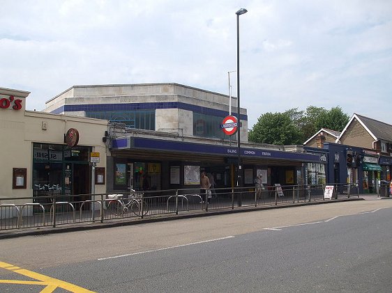 Ealing Common Tube Station