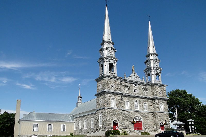 Église Notre-Dame-de-Bonsecours, historic church in I'Islet, Quebec