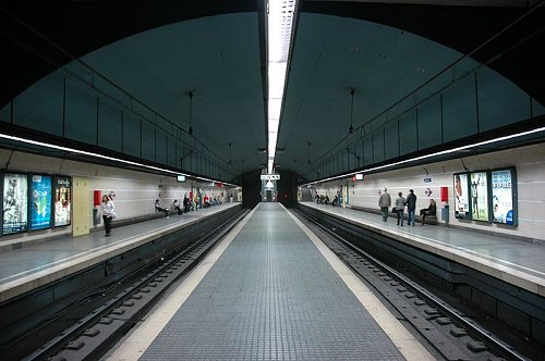 Estació de Muntaner subway station, Barcelona