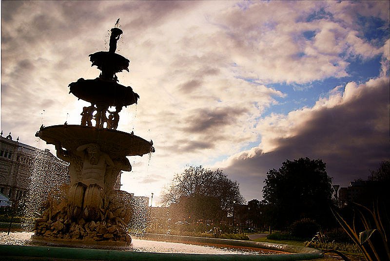 Fountain, Carlton Gardens
