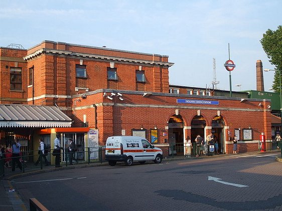 Golders Green Tube Station