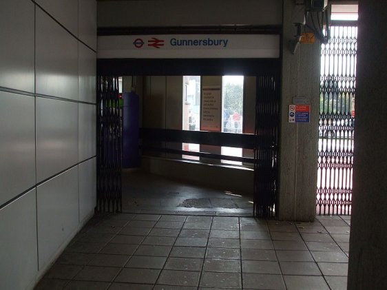 Gunnersbury Tube Station western entrance