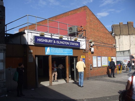 Highbury & Islington Tube Station