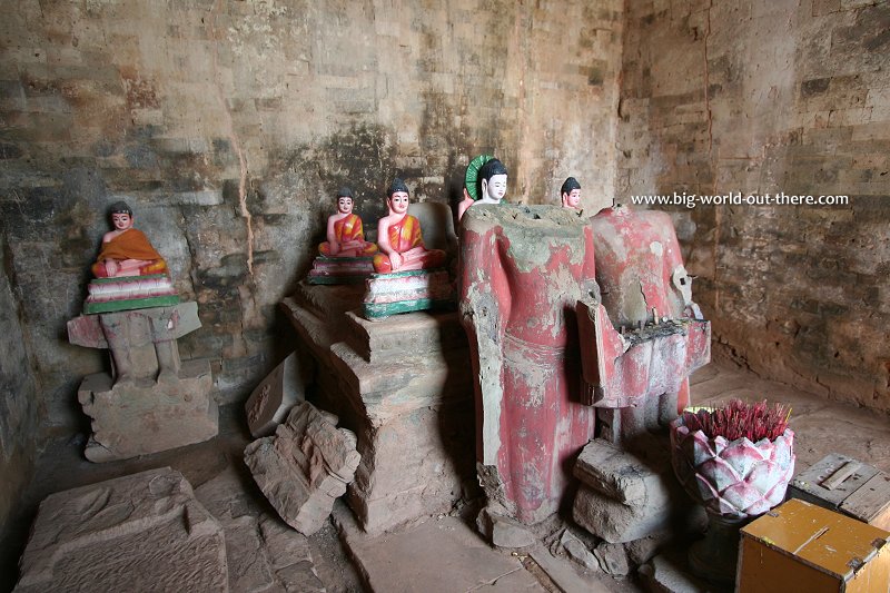 Latter Buddha statues added to Angkor ruins