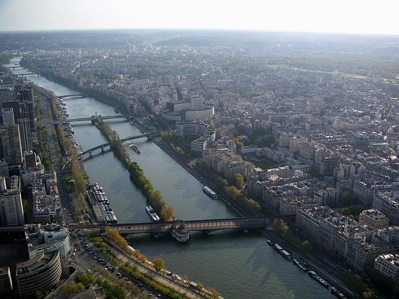 Île aux Cygnes, Paris