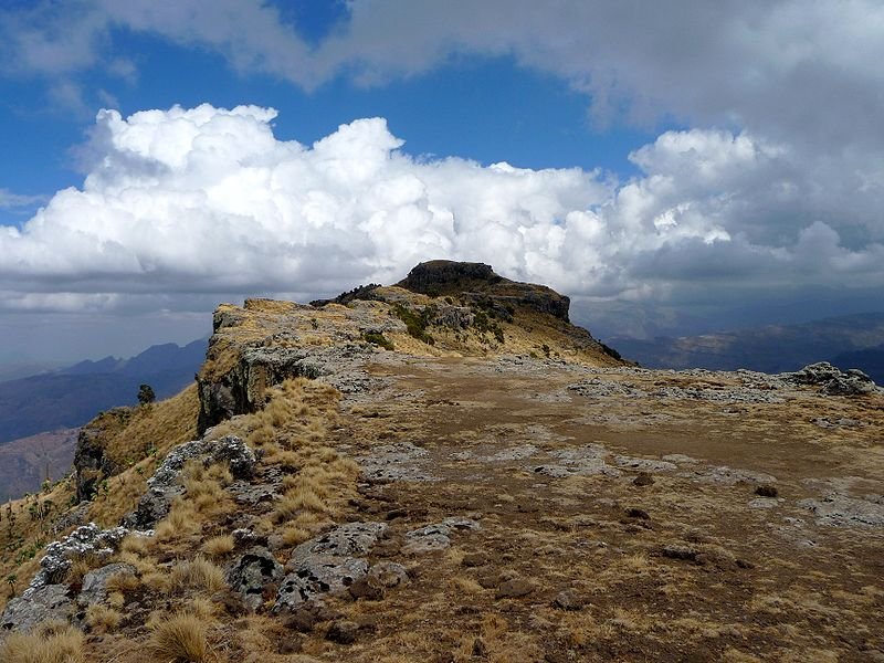 Imet Gogo peak at the Simien Mountains