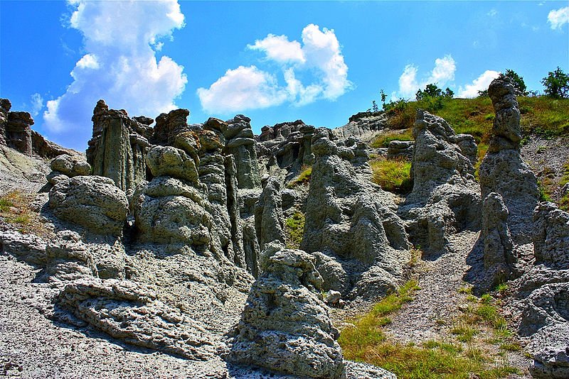 Kameni Kukli, the Stone Dolls