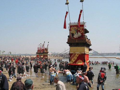 The Kao-Guruma floats of Nishi-Gumi at the Kamezaki Shiohi Matsuri festival